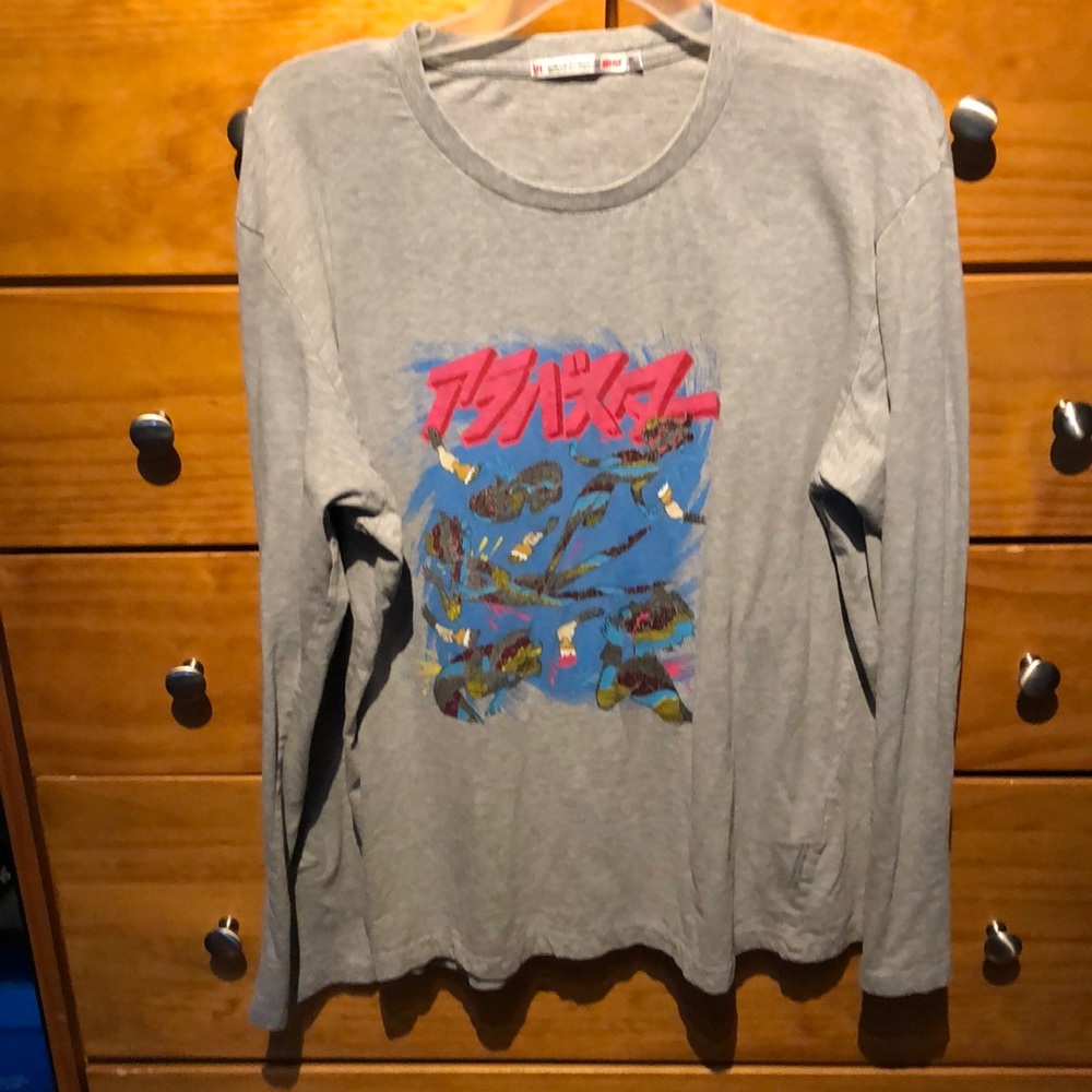 UNIQLO  Tezuka graphic T-shirt